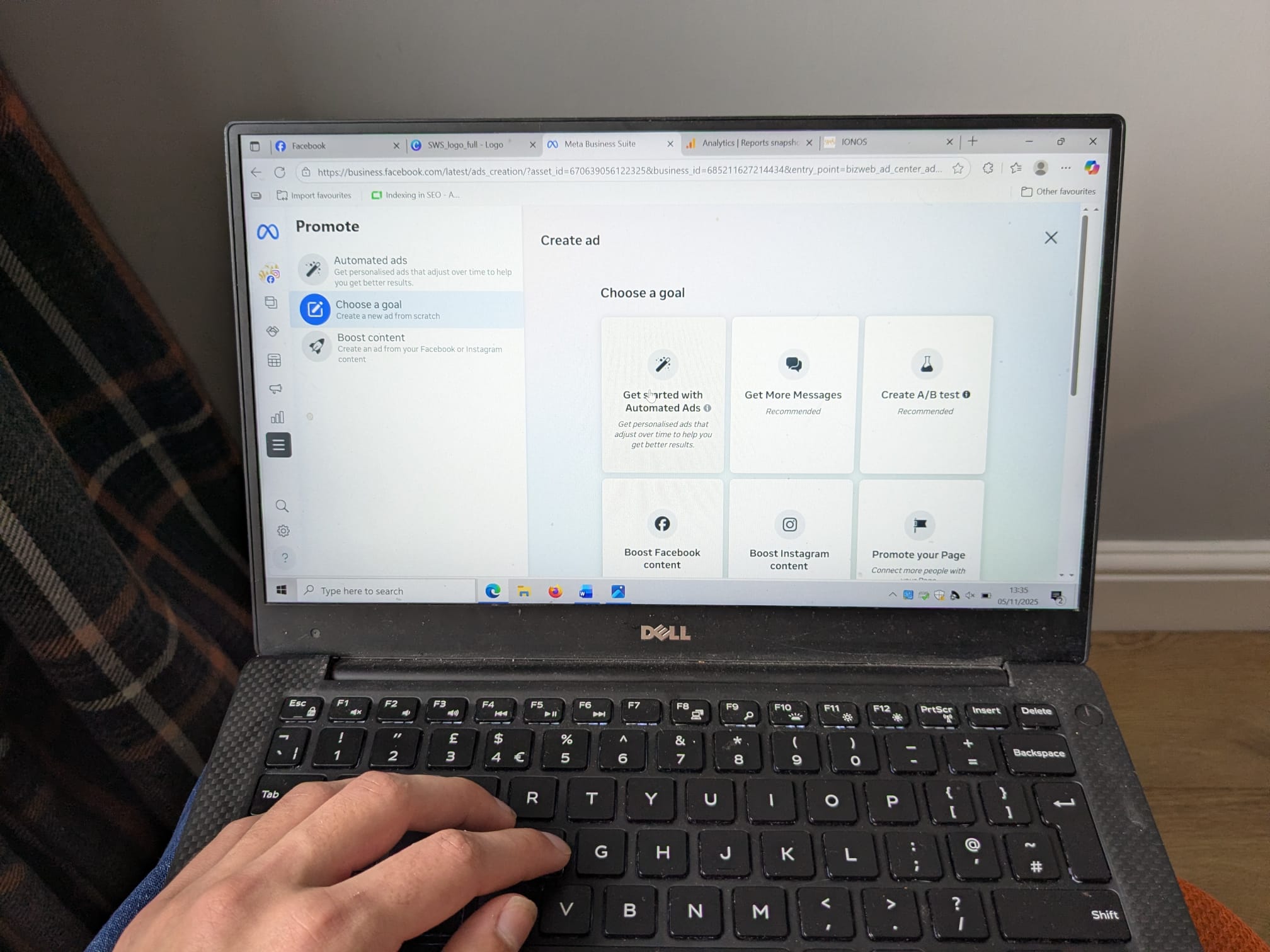 Laptop with Meta Business Suite open and about to start an advert